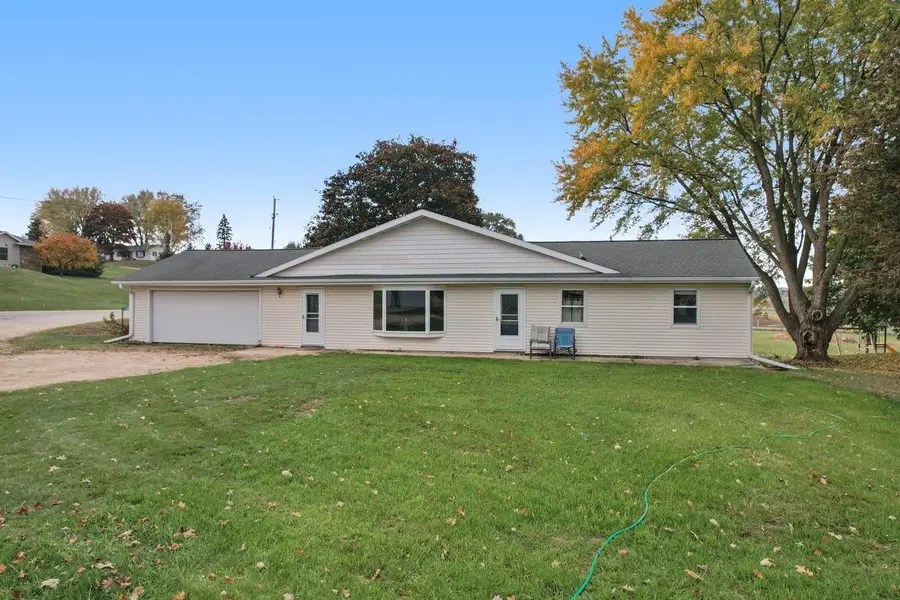 7108 Meier Road, Middleton, WI 53562 - Image #2
