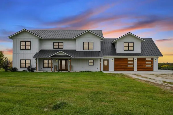 2183 Waterview Lane, Lansing, IA 52151