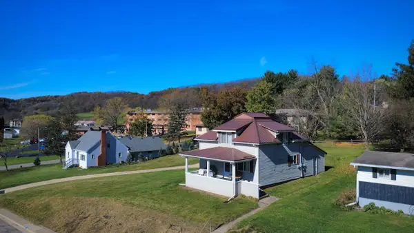 1304 W Seminary Street, Richland Center, WI 53581