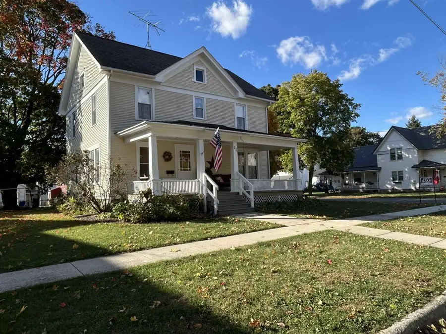 701 E 2nd Avenue, Brodhead, WI 53520 - Image #2