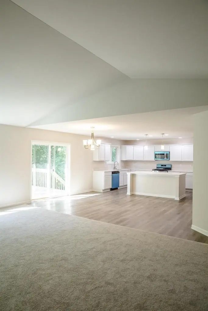 911 Harsevoort Way, Clinton, WI 53525 - Image #2