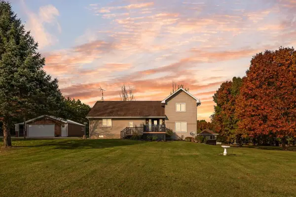 N5664 Sondalle Lane, Princeton, WI 54968
