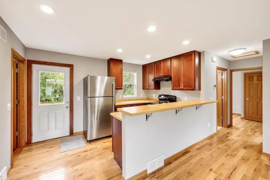 239 Tyler Circle, Madison, WI 53716 - Image #3