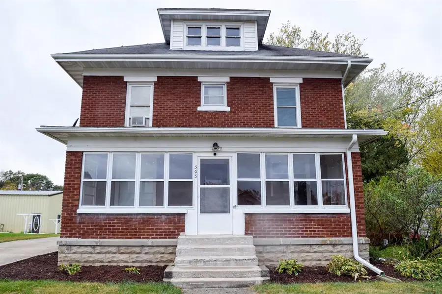 303 S Park Street, Albany, WI 53502 - Image #3