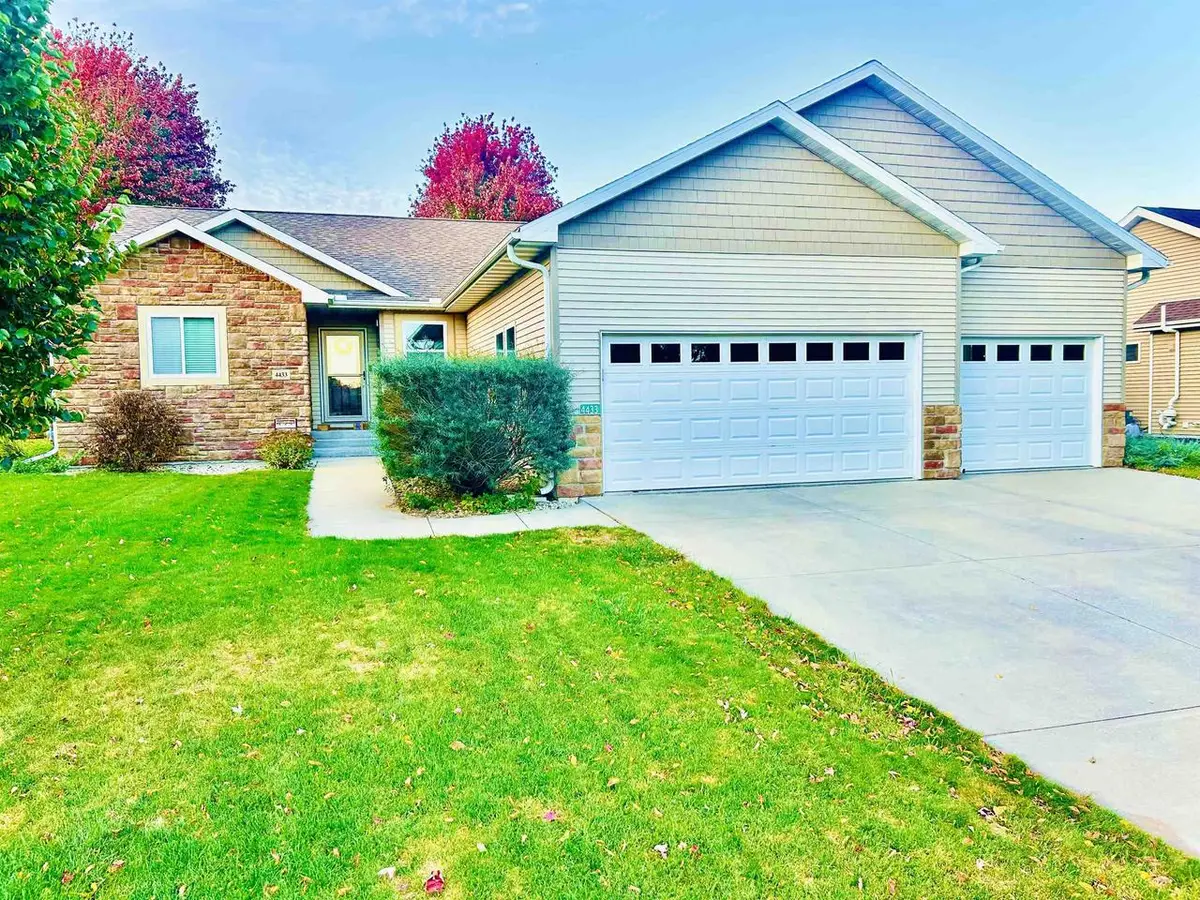 4433 Memorial Circle, Windsor, WI 53598 - #1