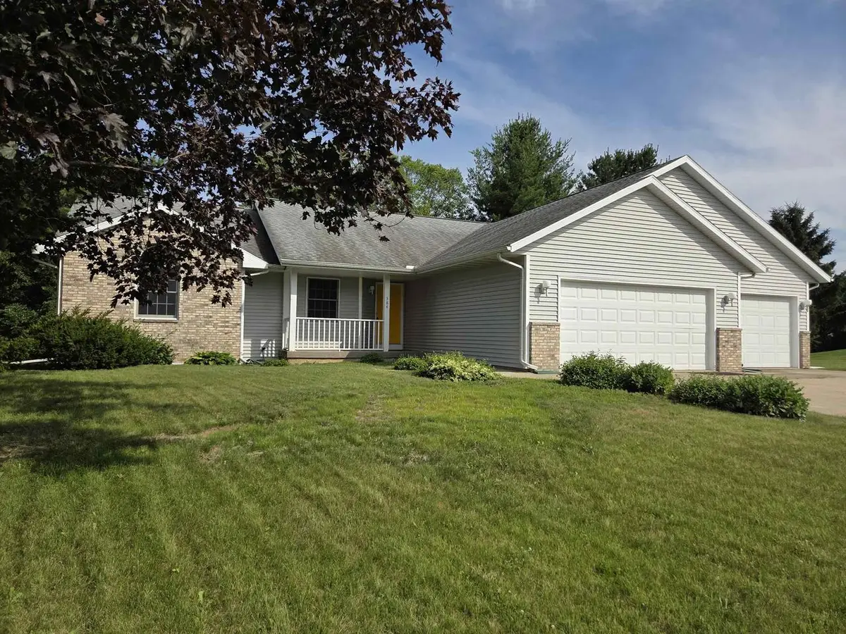 384 Fairway Drive, Milton, WI 53563 - Image #1