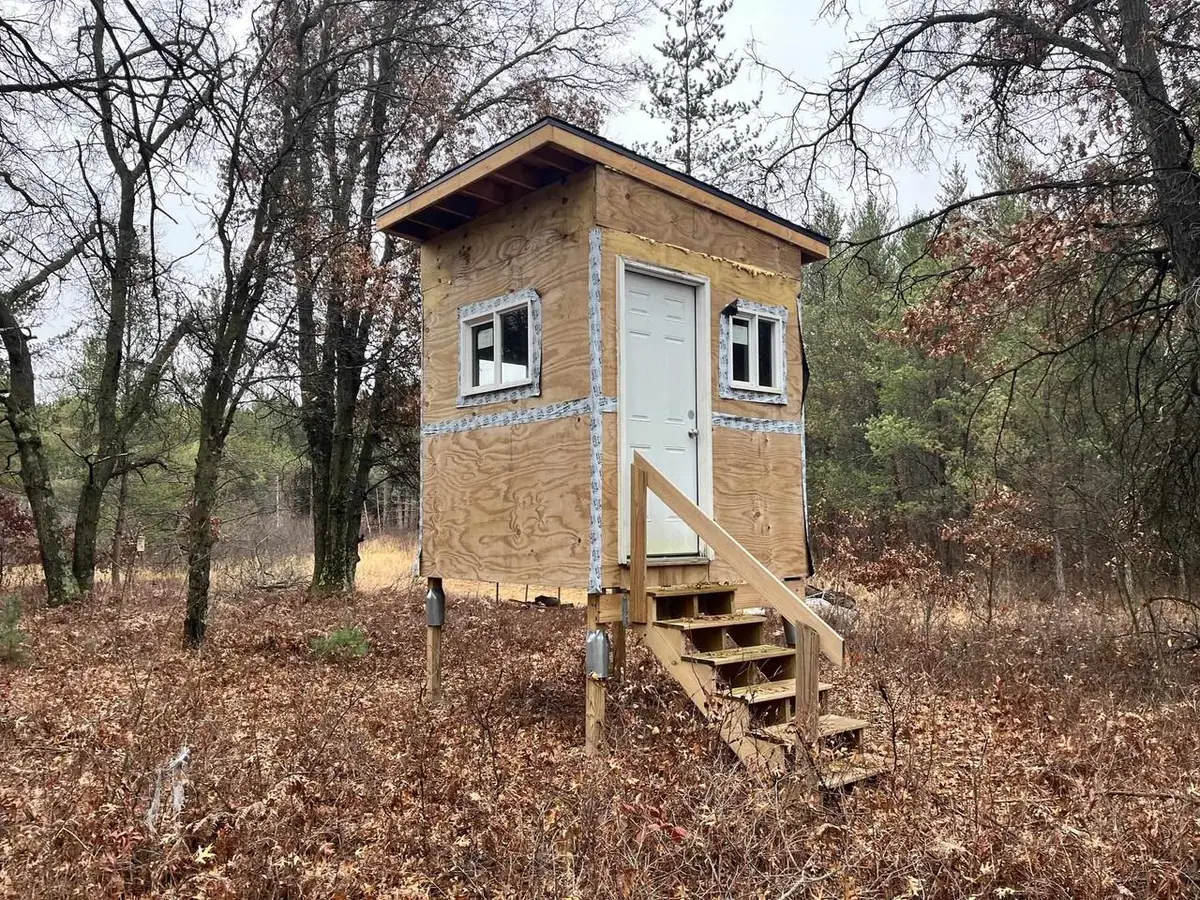 1035 Beaver Avenue, Nekoosa, WI 54457 - Image #1