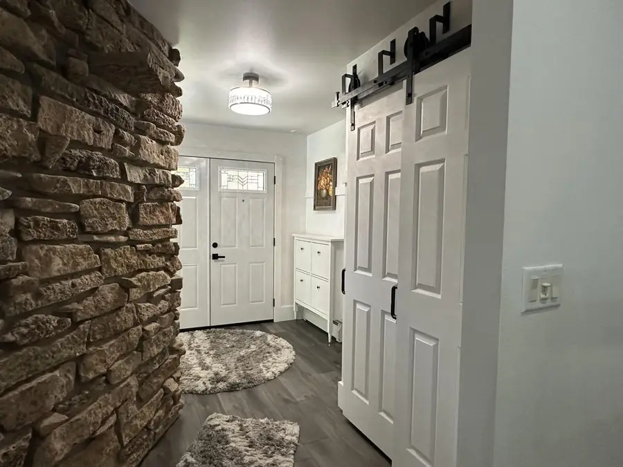 450 Marnie Lane, Peshtigo, WI 54157 - Image #2