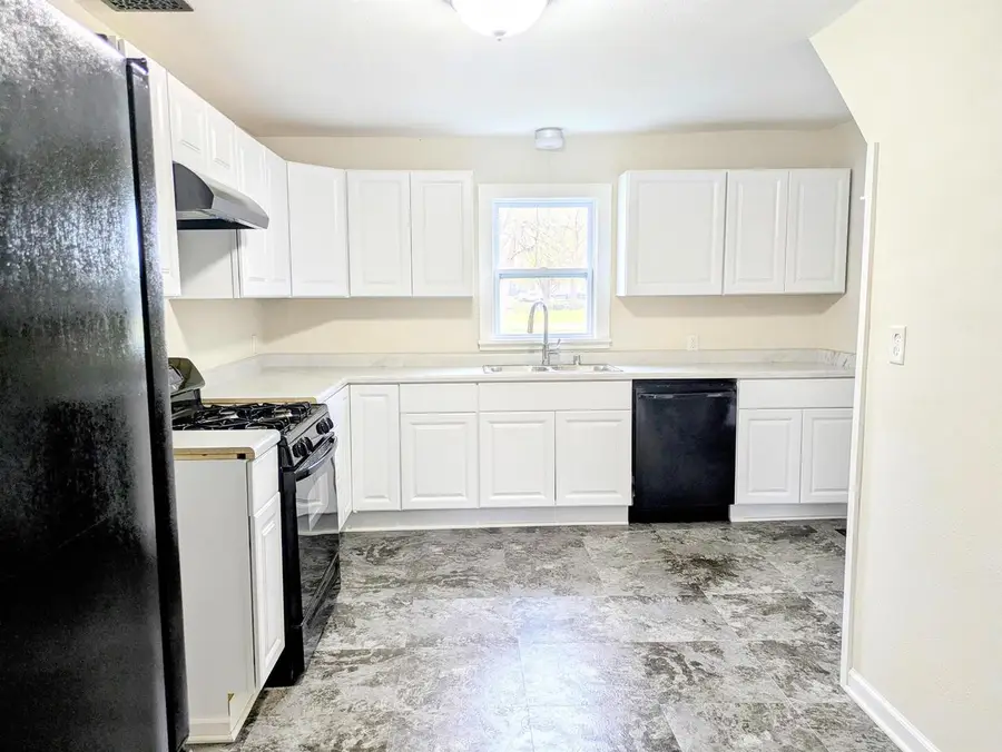 209 E Lake Street, Friendship, WI 53934 - Image #2