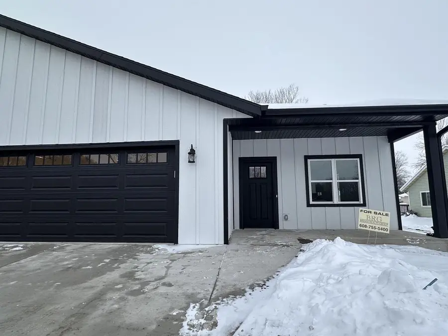 1222 Prairie Avenue, Janesville, WI 53545 - Image #2