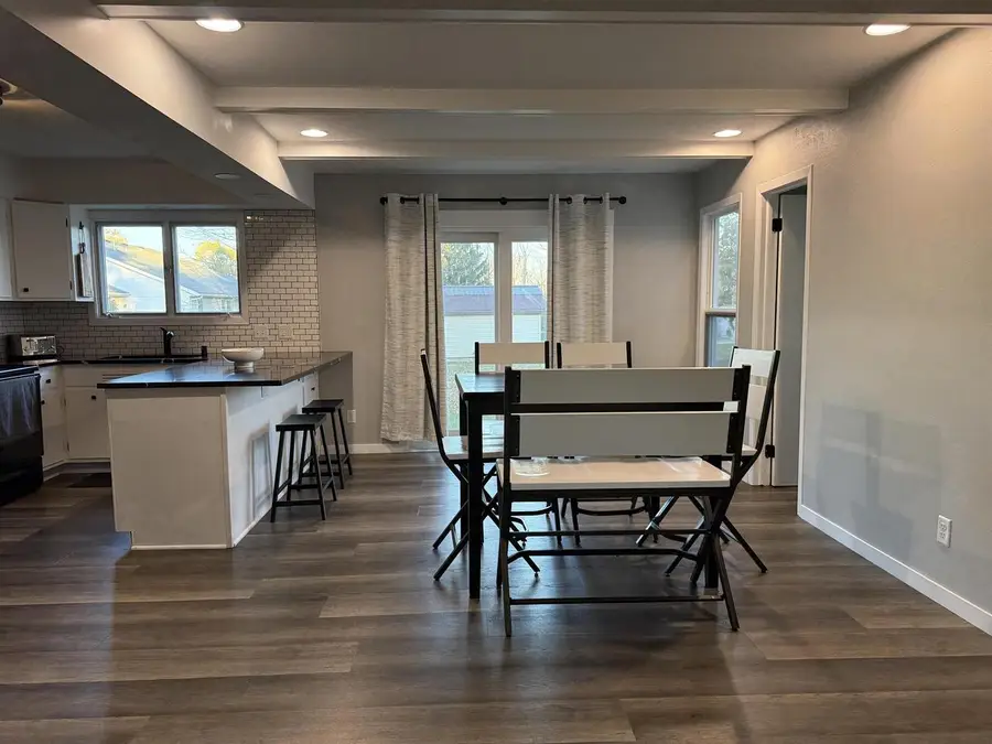 104 E 3rd Avenue, Brodhead, WI 53520 - Image #3