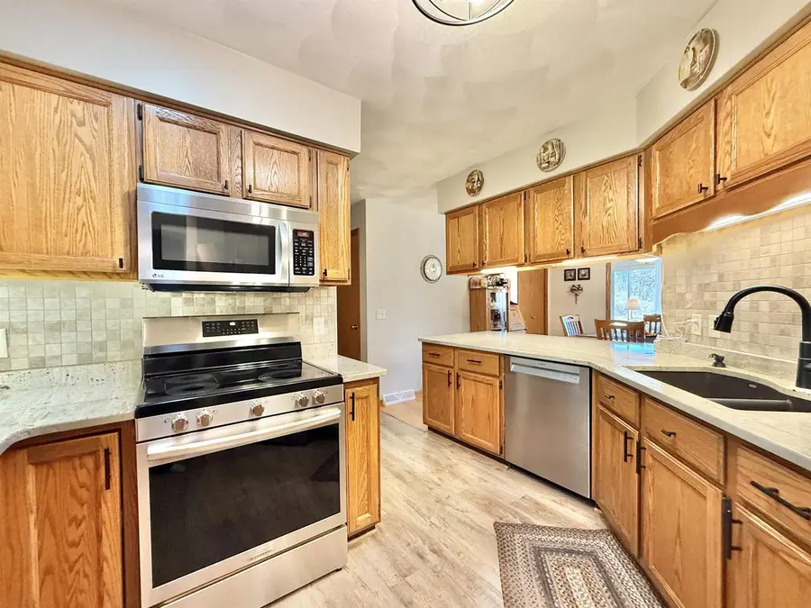 3914 E Milwaukee Street, Janesville, WI 53546 - Image #2