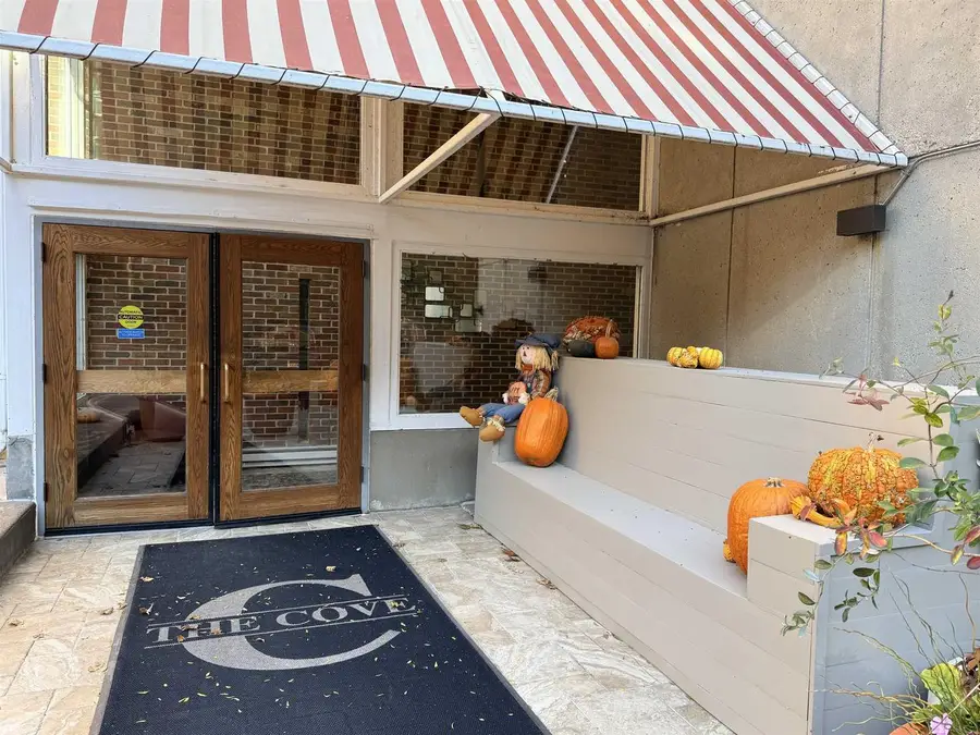 3100 Lake Mendota Drive #401, Madison, WI 53705 - Image #2