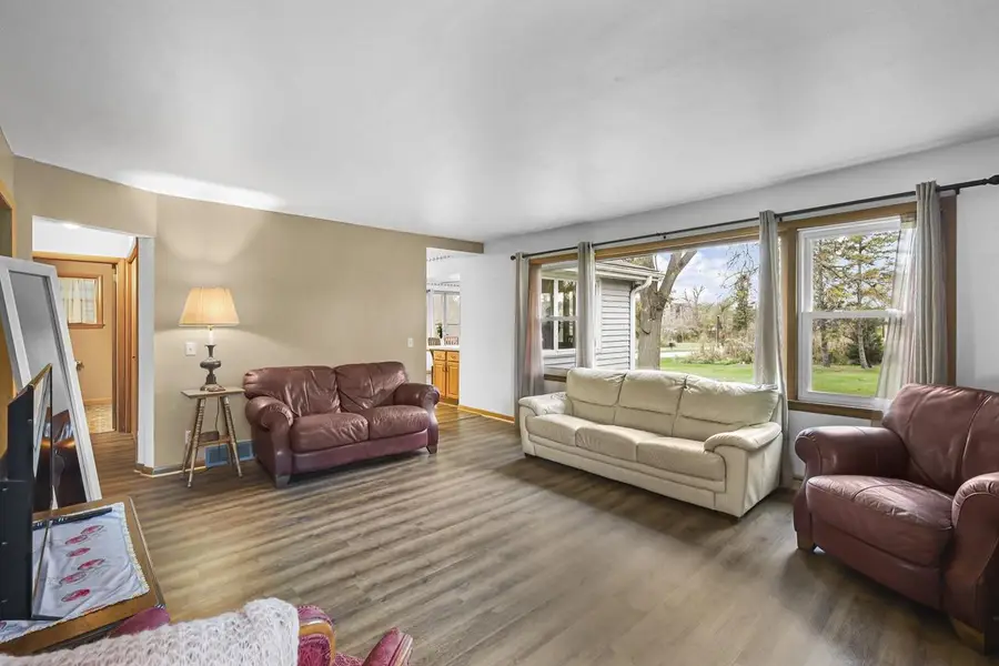 210 Pleasant Drive, Waunakee, WI 53597 - Image #3