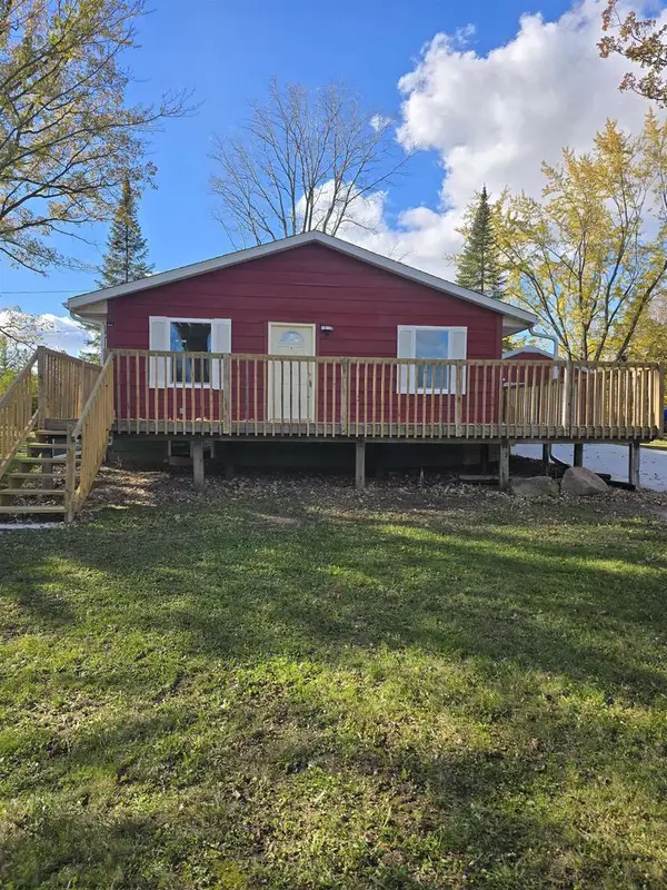 N6525 Laurmar Lane, Oneida, WI 54155