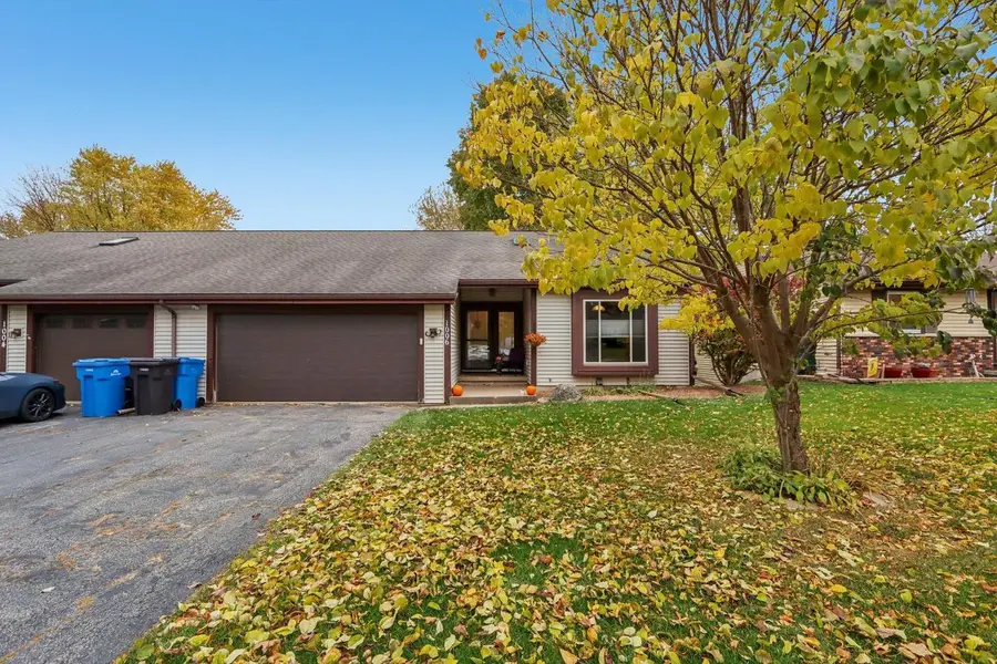 1006 S Division Street, Waunakee, WI 53597 - Image #2