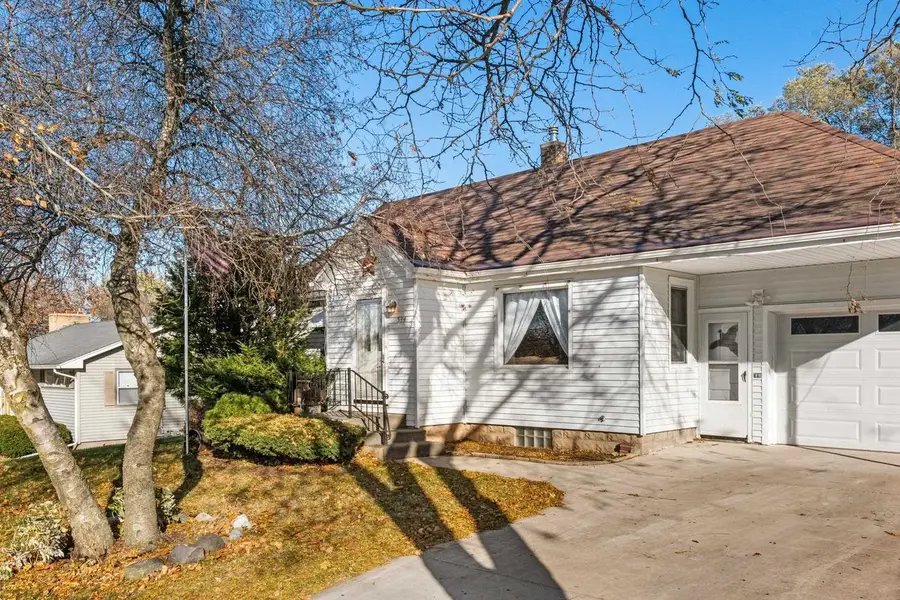 534 S Margaret Street, Markesan, WI 53946 - Image #2