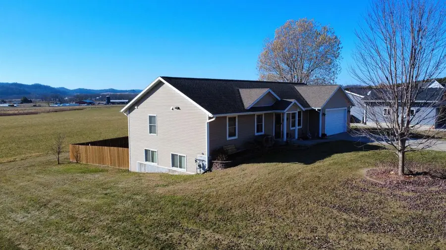 28414 Clary Lane, Richland Center, WI 53581 - Image #2