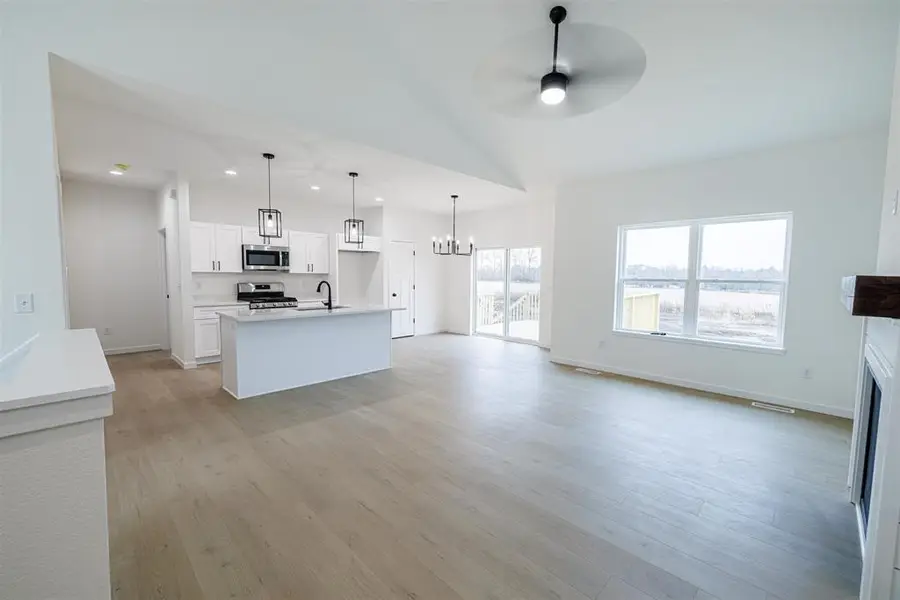 2855 Deer Path Court, Beloit, WI 53511 - Image #3