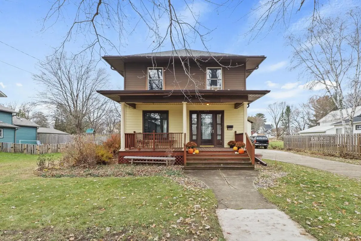 351 S Madison Street, Evansville, WI 53536 - Image #1