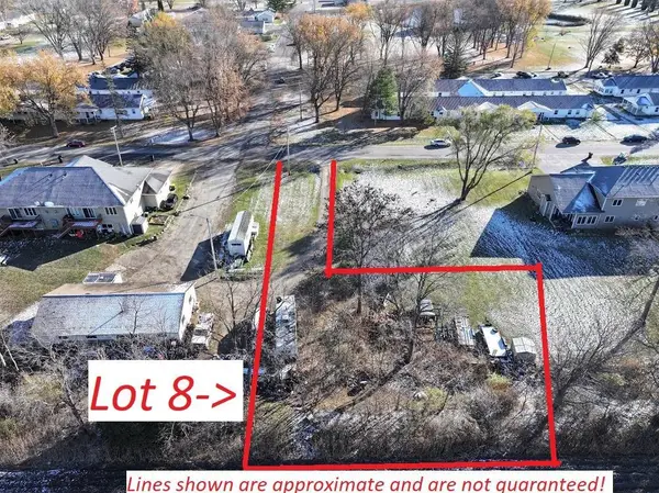 L 8 Western Avenue, North Freedom, WI 53951