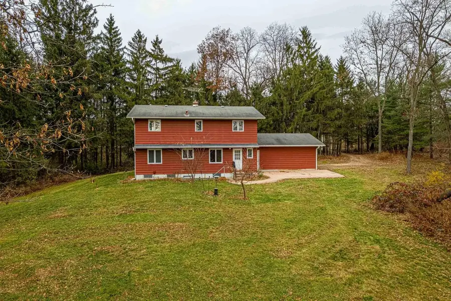 6689 Purcell Road, Belleville, WI 53508 - Image #2