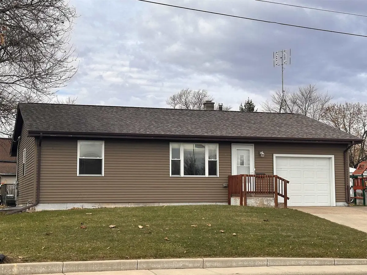 333 S Hickory Street, Mauston, WI 53948 - Image #1