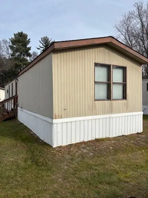 330 N Fulton Street #8, Princeton, WI 54968 - Image #2