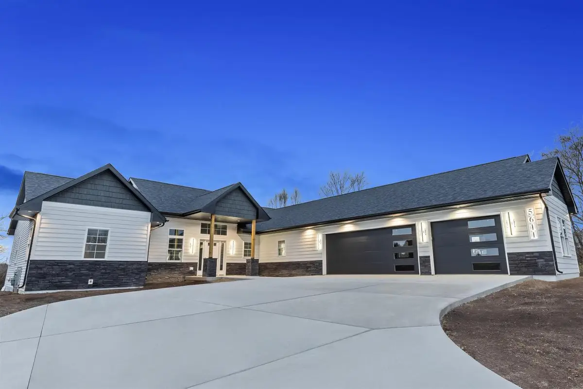 5611 N Vista Lane #5611, Janesville, WI 53548 - Image #1