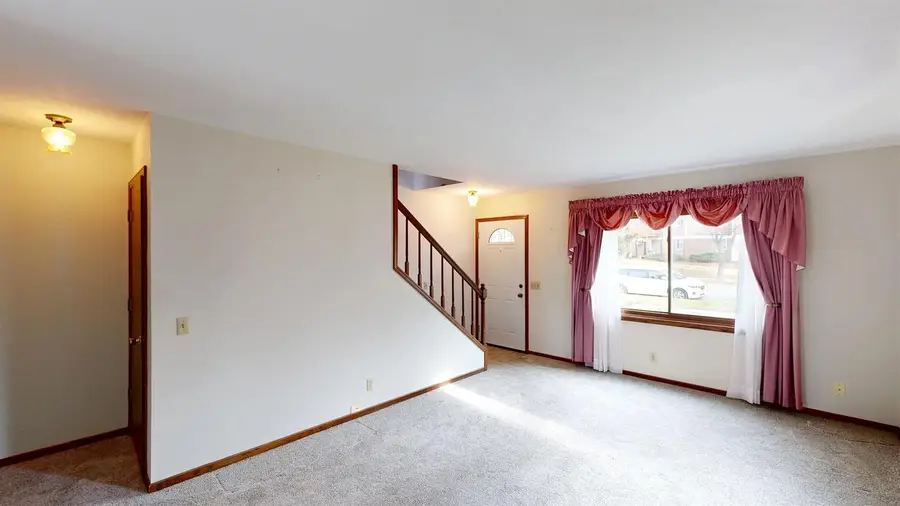 302 Swanton Road, Madison, WI 53714 - Image #3