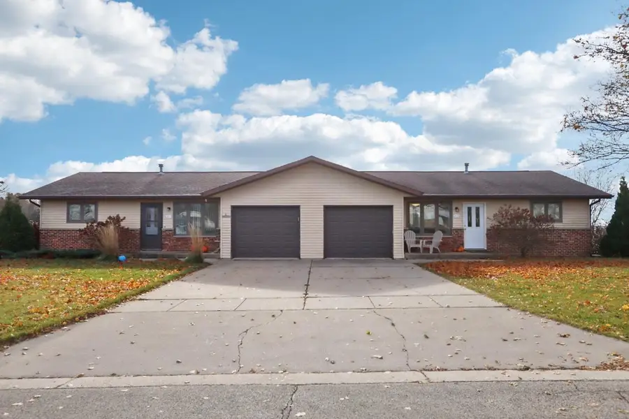 211-213 W Garfield Street, Mount Horeb, WI 53572 - Image #2