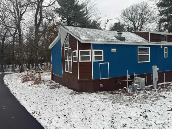 139 Sugar Maple Circle #160, Wisconsin Dells, WI 53965