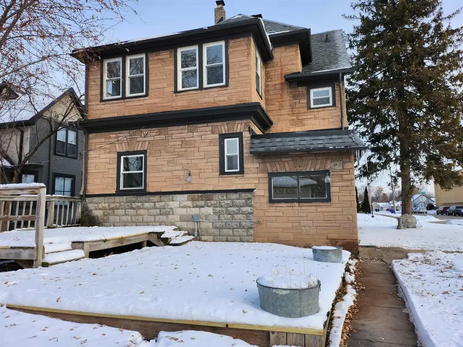 303 Doty Street, Kaukauna, WI 54130 - Image #3