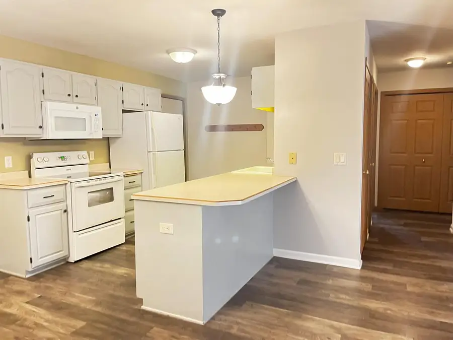 590 Kelvington Drive, Sun Prairie, WI 53590 - Image #3