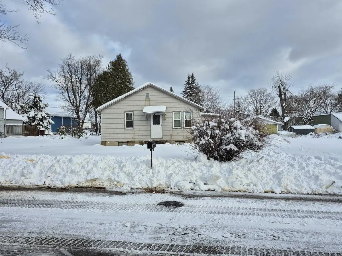31 S Willard Avenue, Janesville, WI 53548 - Image #1