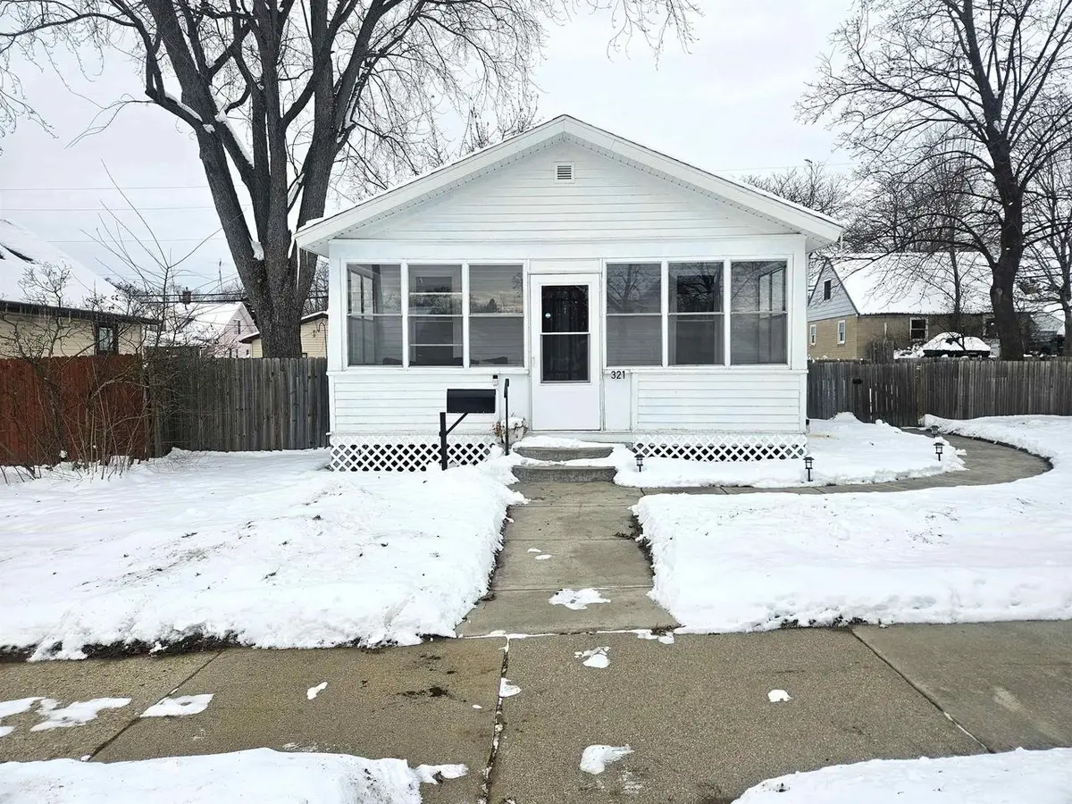 321 E Carroll Street, Portage, WI 53901 - Image #1