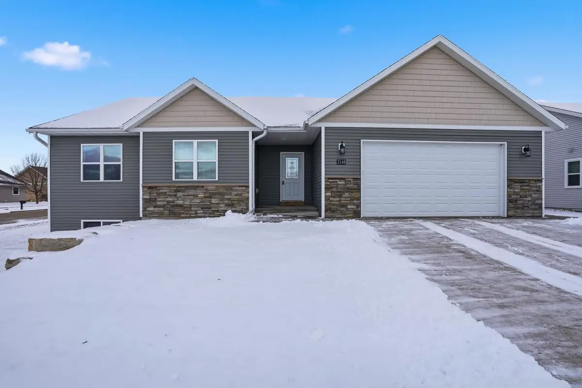 2148 Cambridge Court, Reedsburg, WI 53959 - Image #1