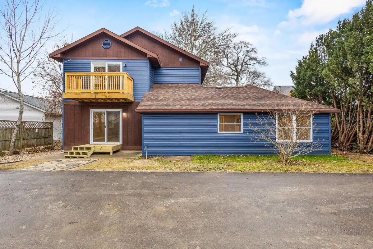 609 E Main Street, Stoughton, WI 53589 - Image #1