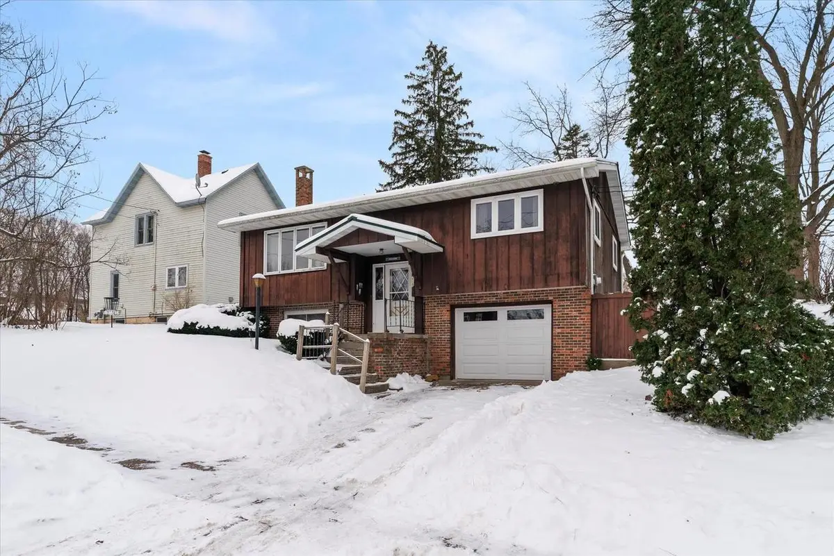 215 W South Street, Viroqua, WI 54665 - Image #1