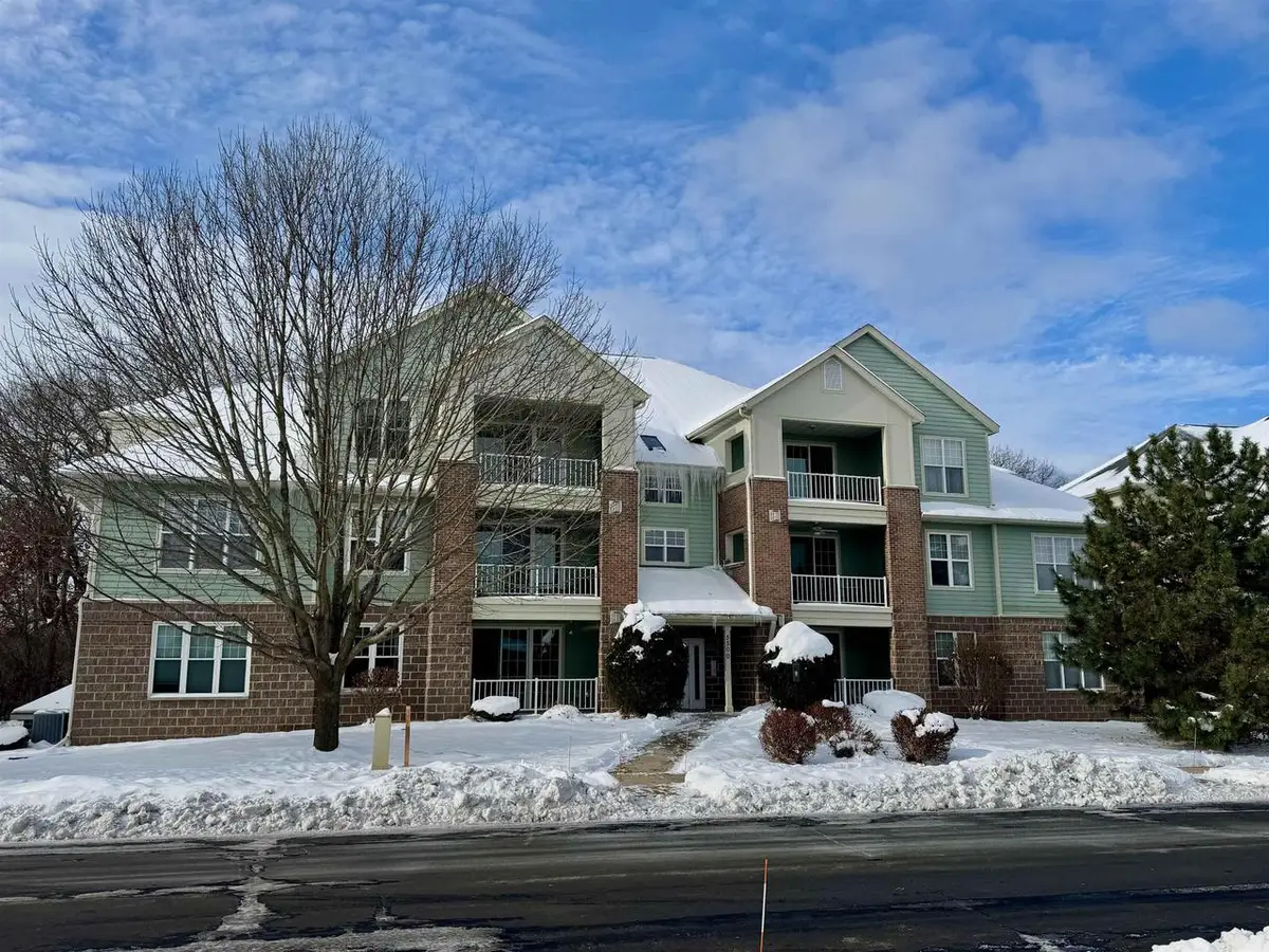 5500 Caddis Bend #104, Fitchburg, WI 53711 - Image #1