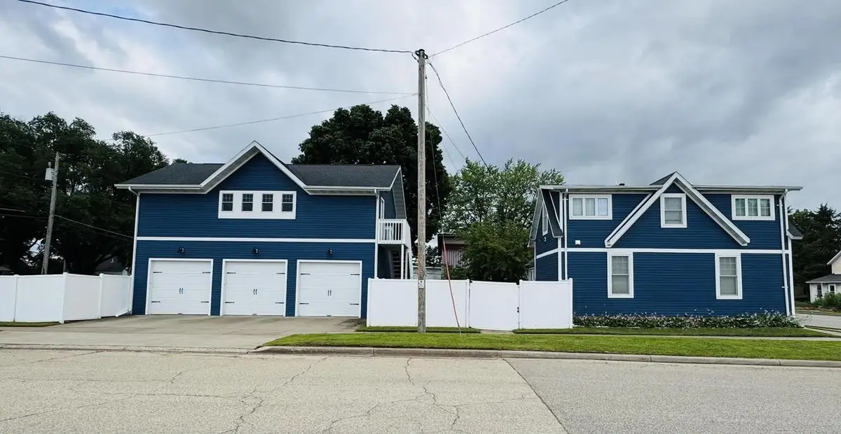 400 S Marquette Road, Prairie Du Chien, WI 53821 - Image #1