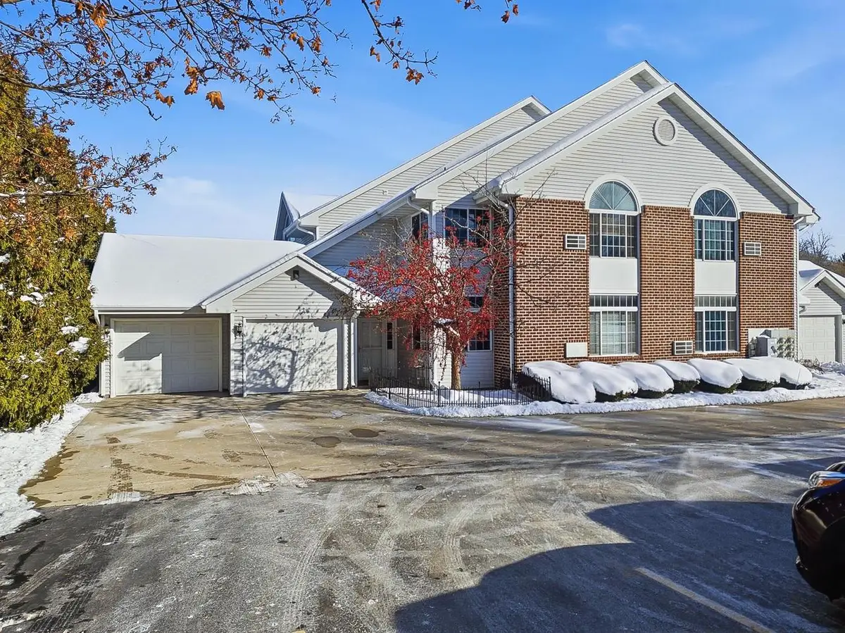 761 Cherokee Path, Lake Mills, WI 53551 - #1