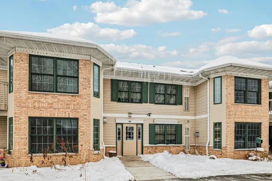 5397 Blue Bill Park Drive #8, Waunakee, WI 53597 - Image #2