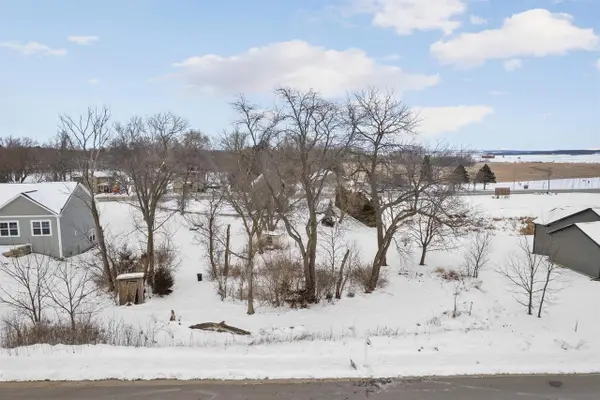 303 Teri Lee Lane, Orfordville, WI 53576