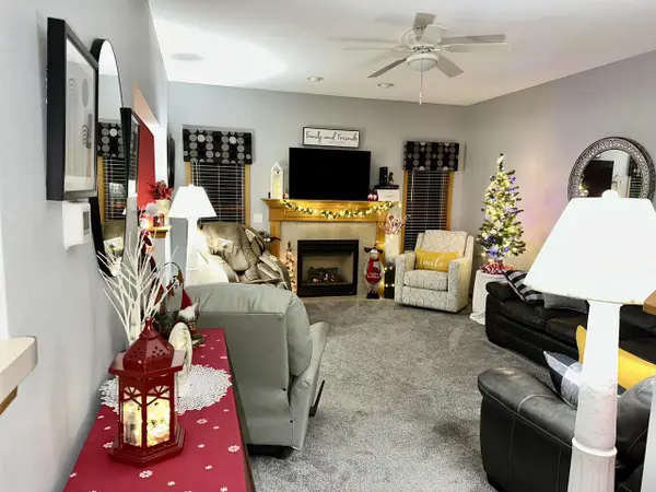 5672 Ambrosia Terrace, Mcfarland, WI 53558