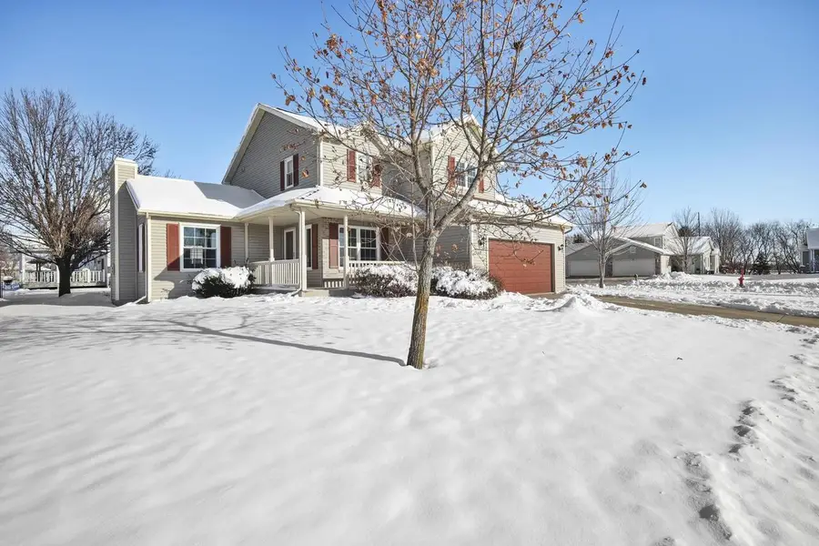 805 Violet Lane, Oregon, WI 53575 - Image #2