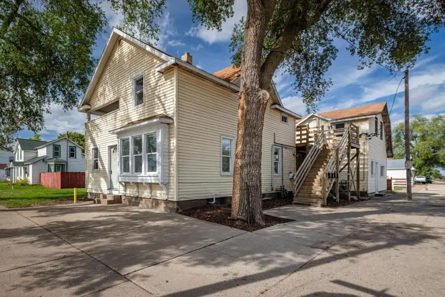 321 E Washington Street, Prairie Du Chien, WI 53821 - Image #2