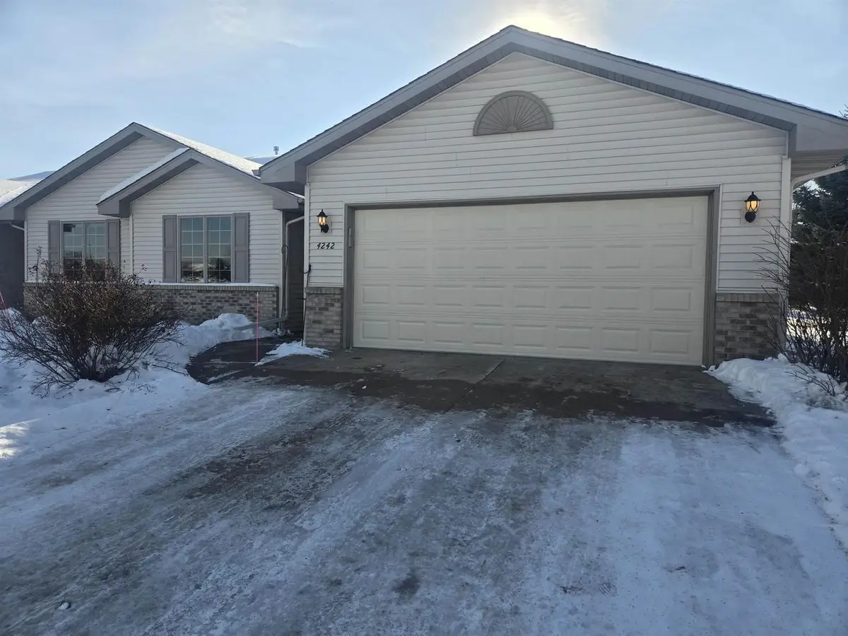 4242 Greenbriar Drive, Janesville, WI 53546 - Image #1