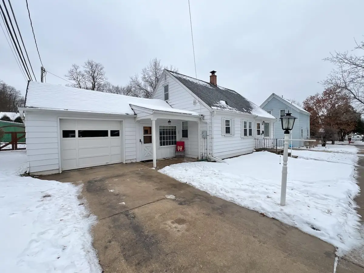 239 E 7th Street, Richland Center, WI 53581 - #1