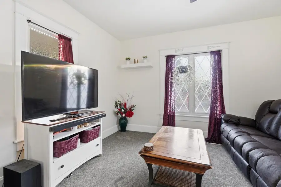 204 Linden Street, Fort Atkinson, WI 53538 - Image #2